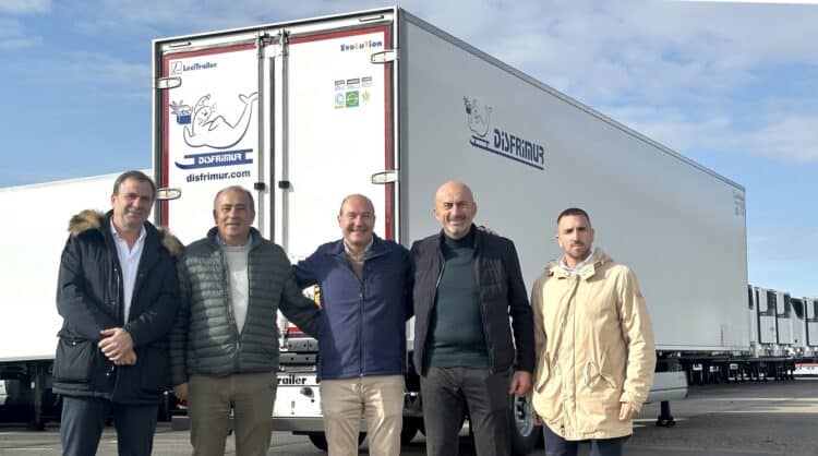 Disfrimur has partnered with Lecitrailer to take delivery of a new refrigerated semi-trailer. Image: Lecitrailer.