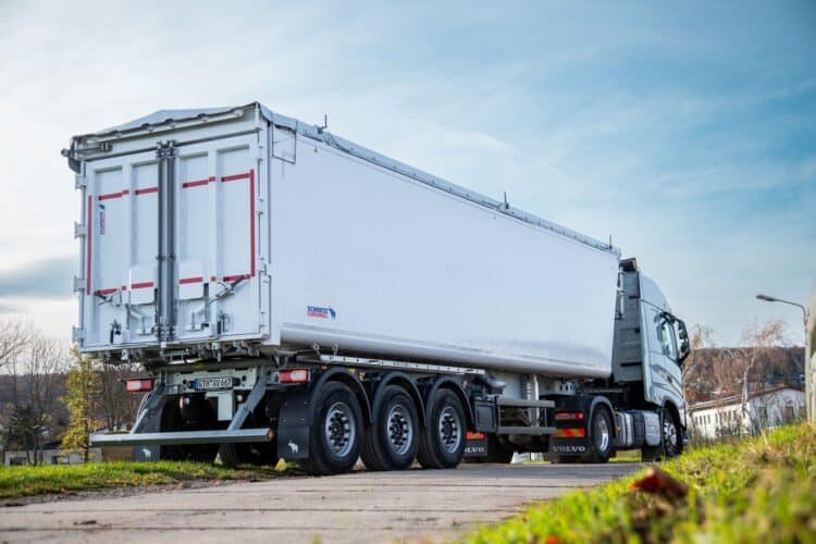 Schmitz Cargobull's improved aluminium box body for the S.KI AK LIGHT tipper semi-trailer. Images: Schmitz Cargobull.