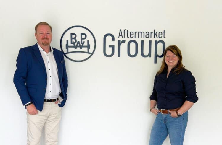 BPW Aftermarket Group CEO, Peter Svensson, and Krone Trailer Head of Parts, Julia Stahl-Behrens. Image: Krone.