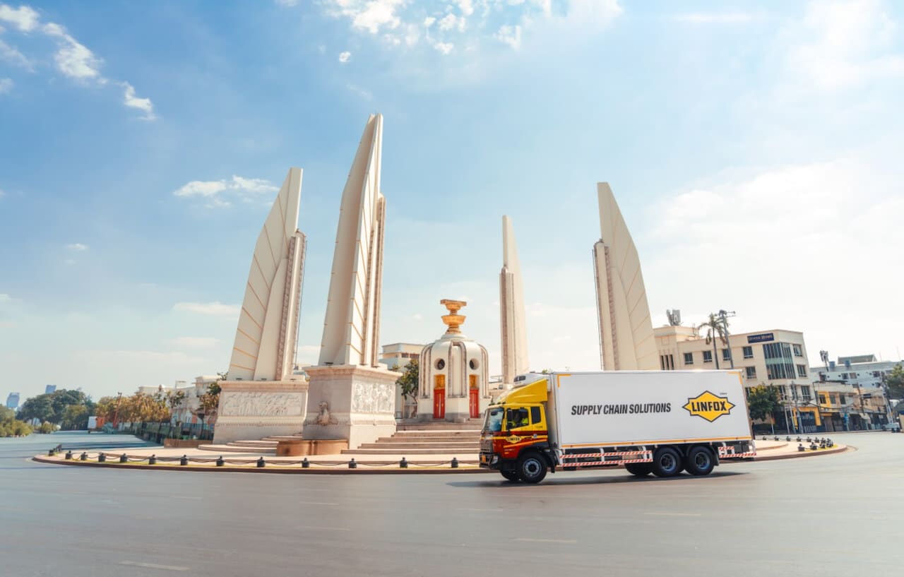 Linfox builds momentum across Asia - Global Trailer